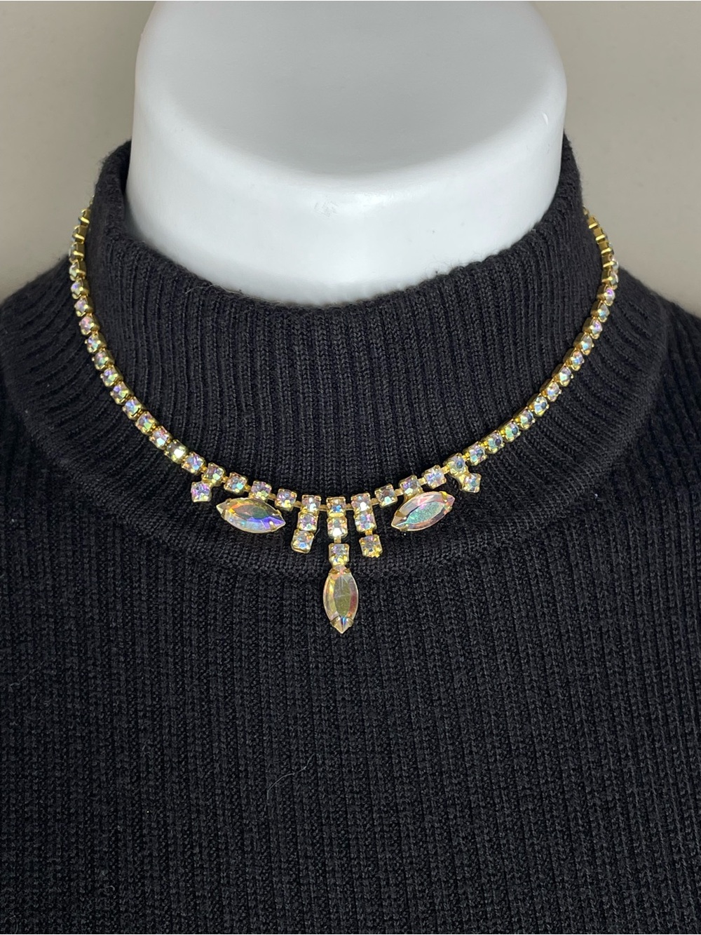 Vintage Art Deco Aurora Borealis Crystal Gold-Tone Choker Necklace